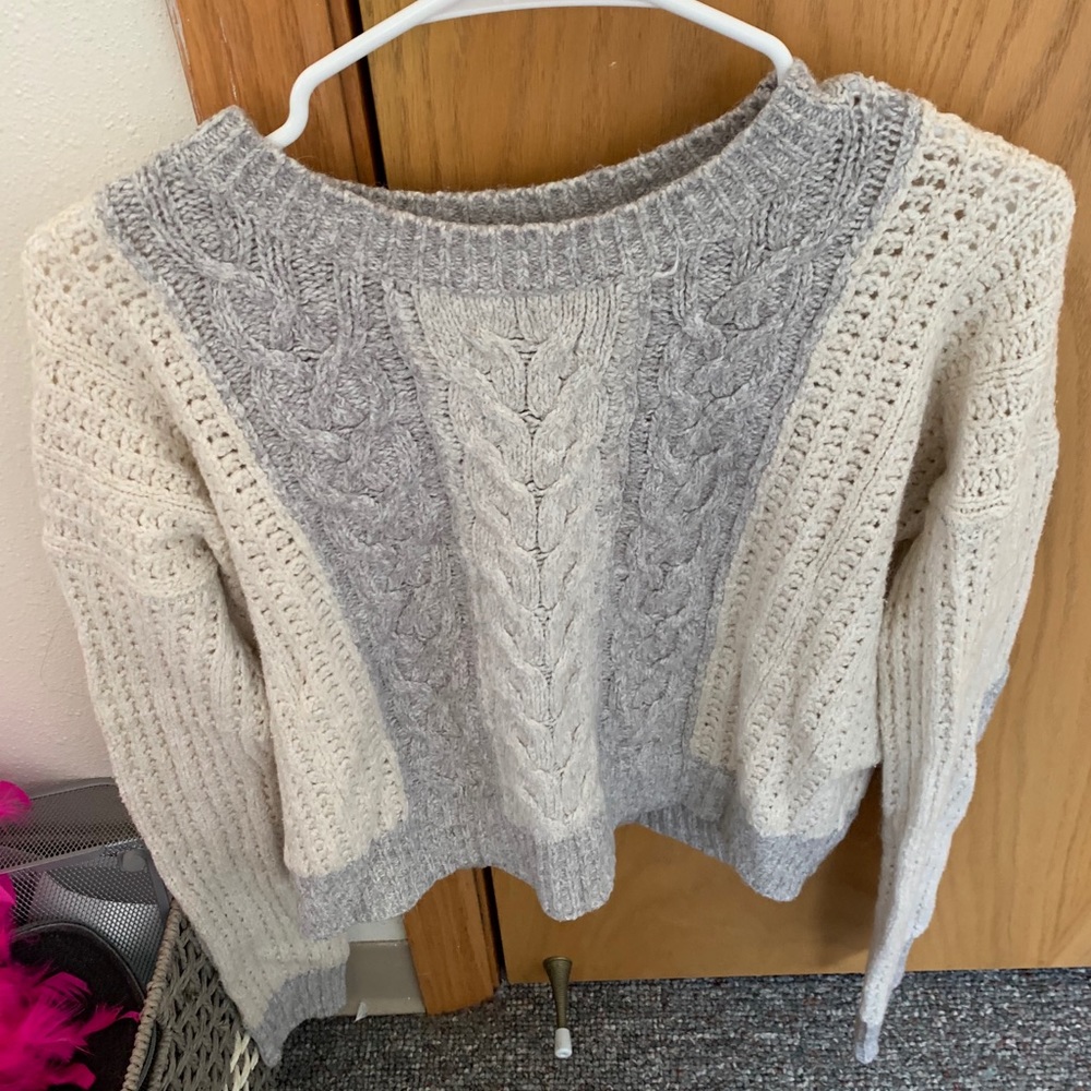 Super cute warm elbow patch sweater